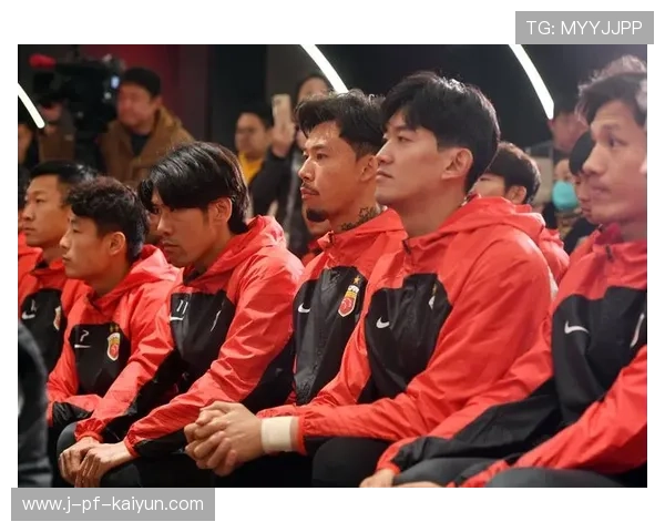 上海海港外援组合默契十足，卫冕目标明确