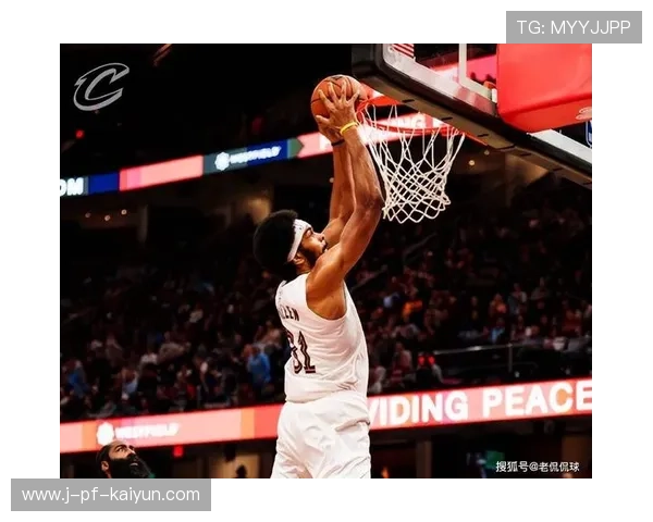 伦纳德低位转身，洛杉矶快船稳稳得分