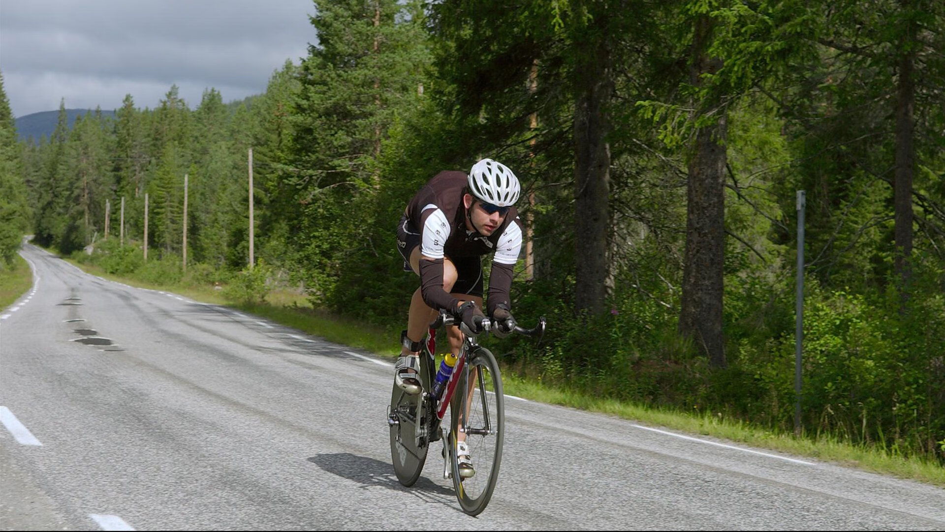 开云网站-五大联赛经典逆转战术案例中教练决策评析,足坛逆转